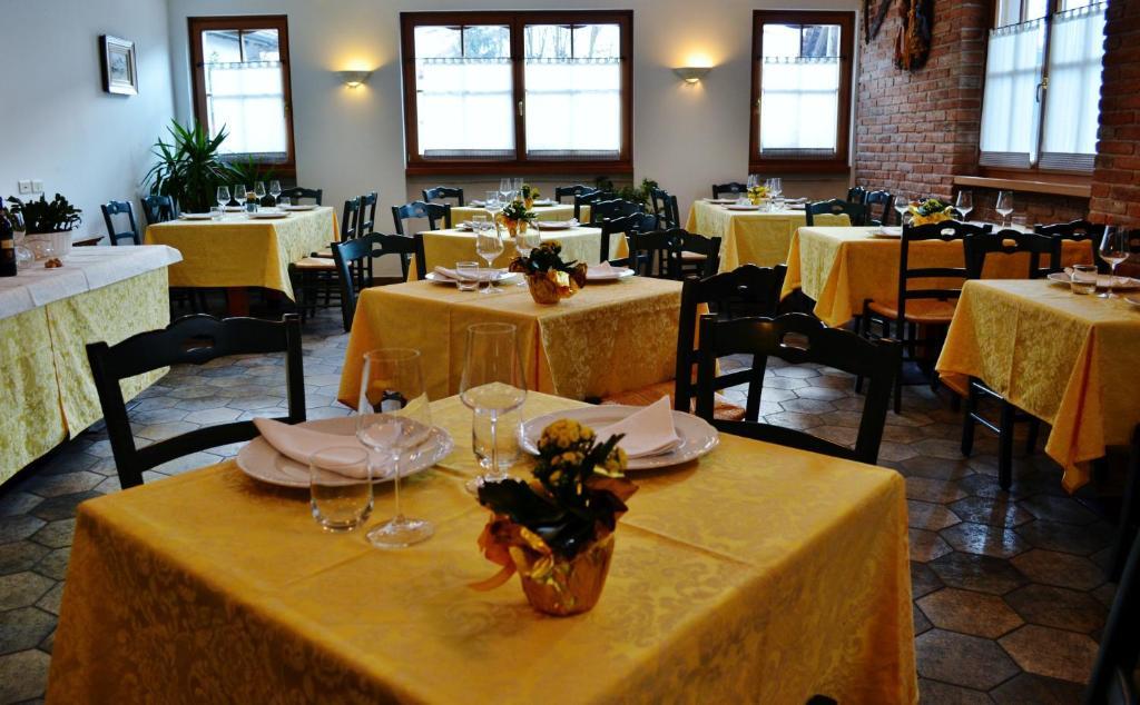 Hotel Locanda Le Tre Oche مولينا دي لادرو المظهر الخارجي الصورة