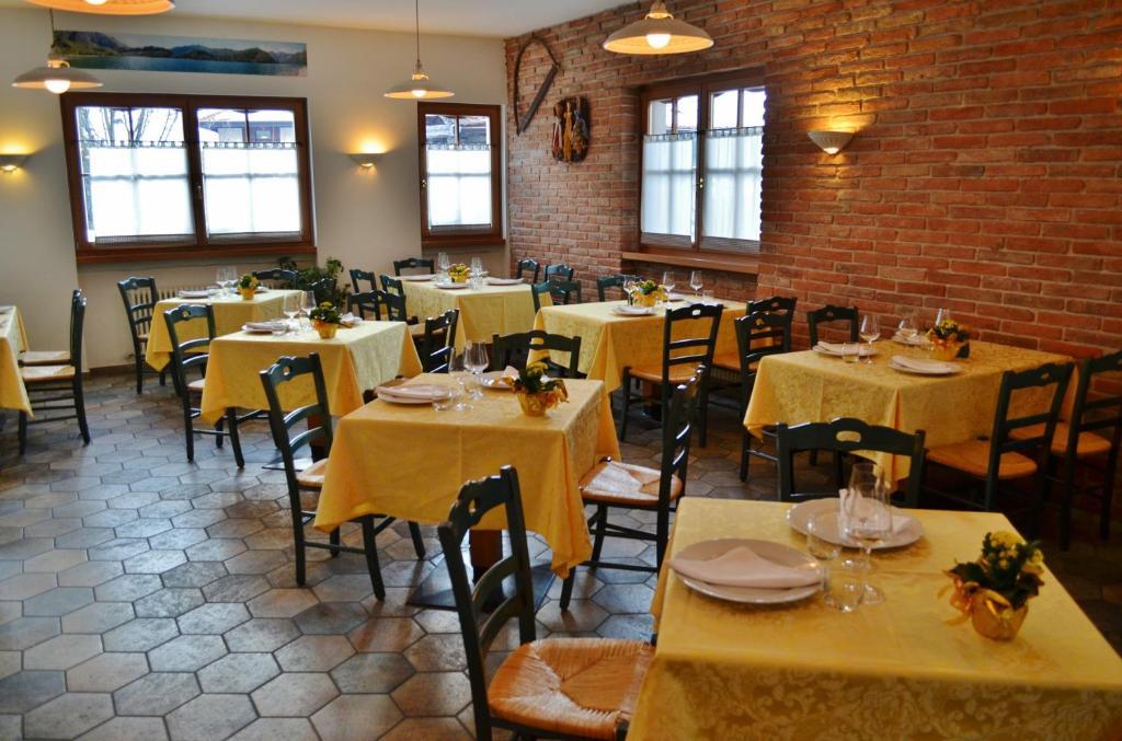 Hotel Locanda Le Tre Oche مولينا دي لادرو المظهر الخارجي الصورة