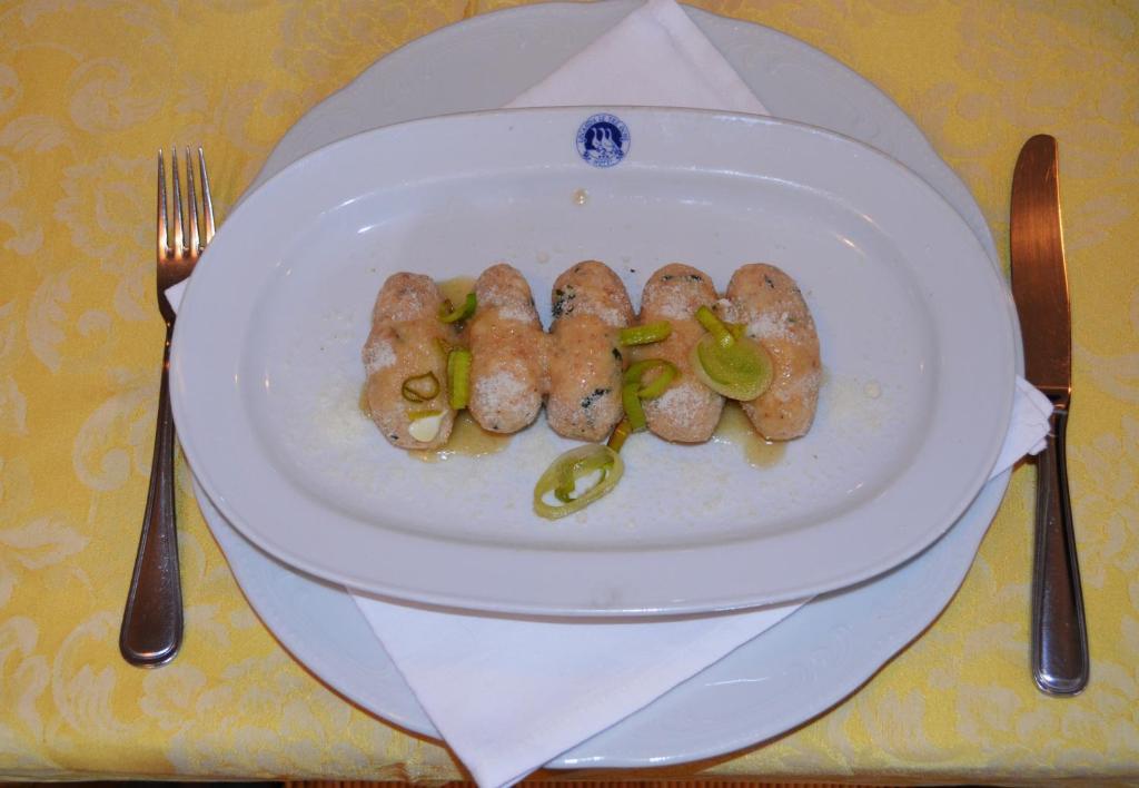 Hotel Locanda Le Tre Oche مولينا دي لادرو المظهر الخارجي الصورة